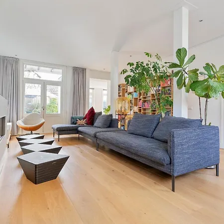 Villa Bloemendaal بيت للعطل بلومِندال